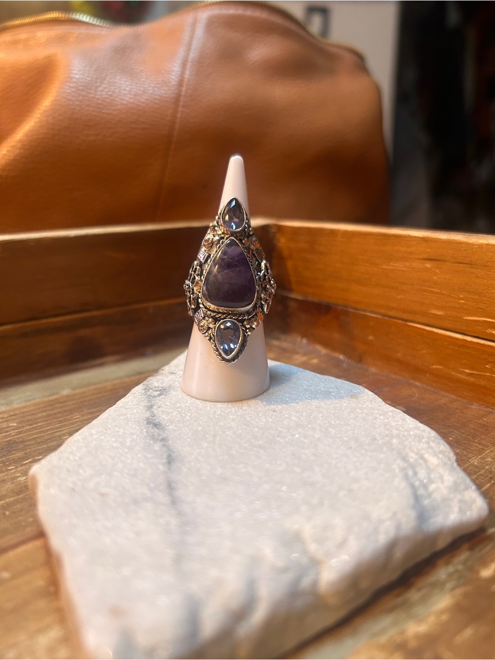 Lilac boho statement ring - Picture 5 of 8